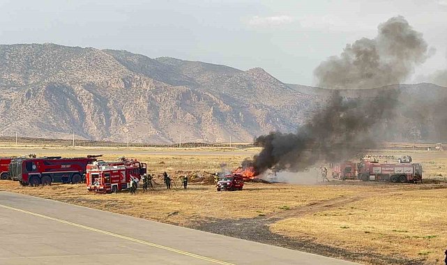 Şırnak Şerafettin Elçi Havalimanında gerçeği aratmayan tatbikat