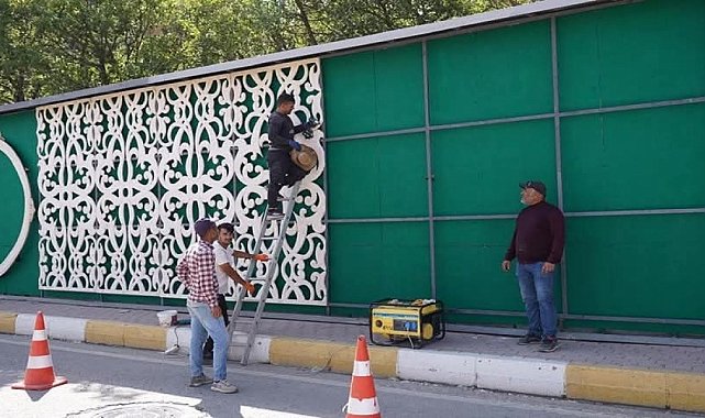 Şırnak'ta tahrip edilen dikey bahçe yeniden hayat buluyor