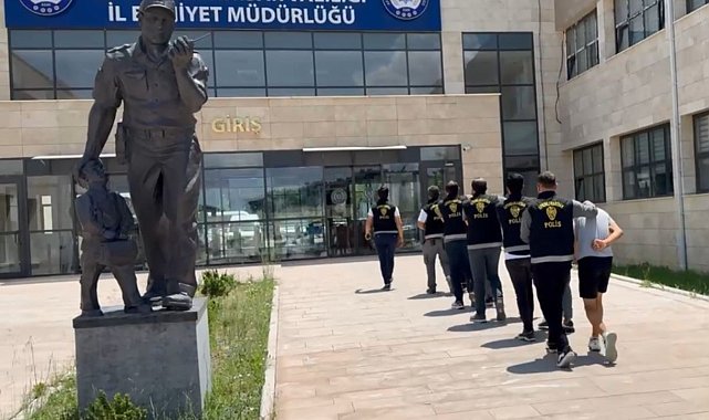 Travers fabrikasından 250 bin TL'lik bakır kablo ve malzeme çalan 5 kişi tutuklandı