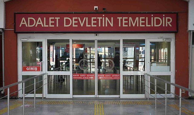Uyuşturucu ticaretinden yargılanan 74 yaşındaki sanık: "45 senedir uyuşturucu içiyorum"