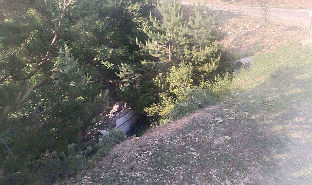 Virajı alamayan otomobil şarampole yuvarlandı: 3 yaralı