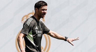 Xabi Alonso, Real Madrid ile ilk antrenmanına çıktı