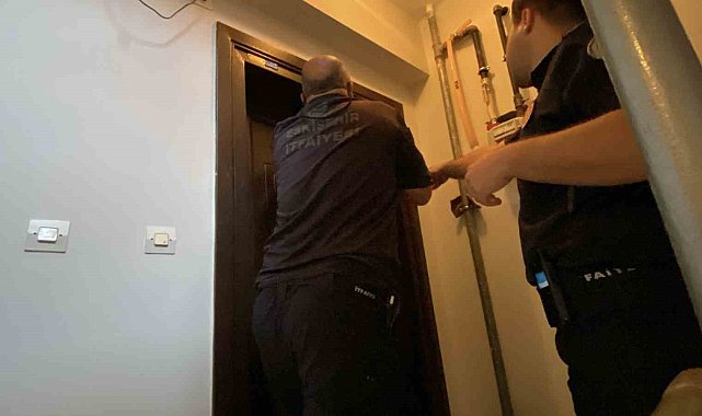 Yalnız yaşadığı evde baygınlık geçiren yaşlı kadın için ekipler seferber oldu