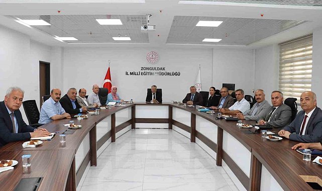 Yıl sonu değerlendirme toplantıları yapıldı
