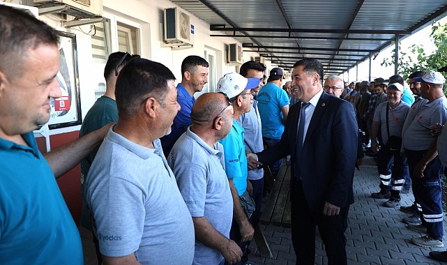 Yunusemre'de personel bayramlaştı