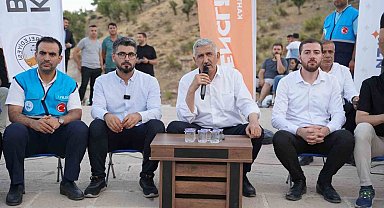 Başkan Hallaç, Cendere Köprüsü'nde gençlerle geleceği konuştu