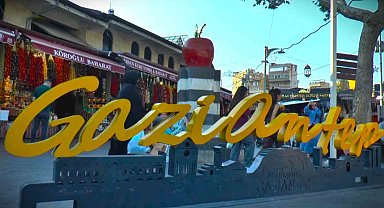 Esnafın dört gözle beklediği gurbetçiler gelmeye başladı