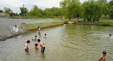 Hava sıcaklıkları mevsim normalleri üzerinde seyretmeye devam edecek