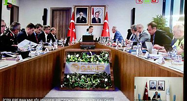 Vali Aydoğdu Bakan Yerlikaya başkanlığındaki toplantıya katıldı