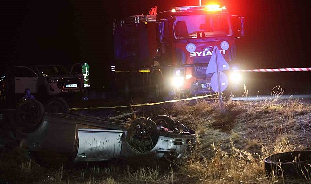 Nevşehir'de otomobil tarlaya uçtu: 2 ölü, 1 yaralı