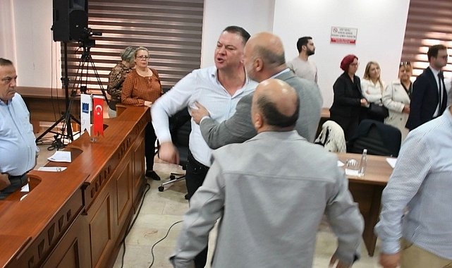 Başkan Günel tartışmayı sakinlikle karşıladı