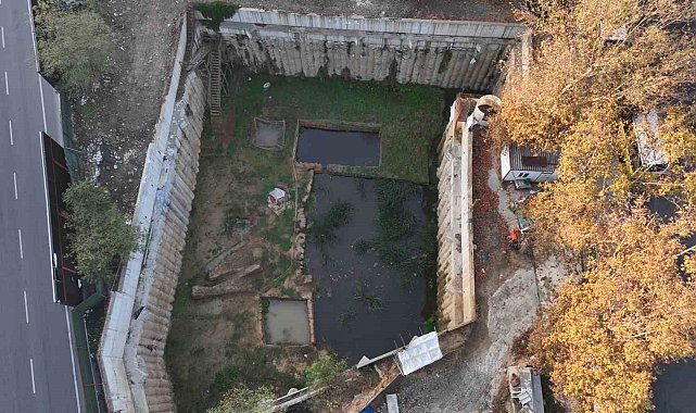 Beşiktaş'taki tarih fışkıran kazı alanı göle döndü