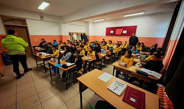 Beypazarı'nda okullarda trafik ve yaya güvenliği eğitimi