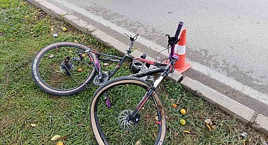 Bisikletli çocuğa çarparak ölümüne sebep olan sürücü polise teslim oldu