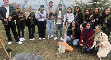 BŞEÜ Söğüt MYO'da yeni fidanlar toprakla buluştu