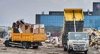 Esenyurt'ta kullanılmış ev eşyaları doğaya zarar vermeden bertaraf ediliyor