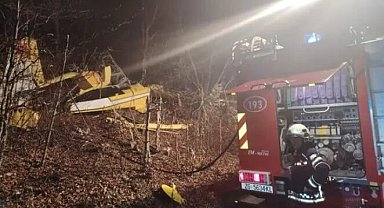 Hırvatistan İtfaiyeciler Birliği, Türkiye'ye ait yangın söndürme uçağının Senj kenti yakınlarında düştüğünü ve pilotun hayatını kaybettiğini açıklayarak,