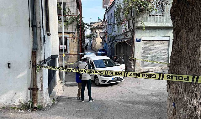 Kızılay personeli yemek dağıtırken vuruldu