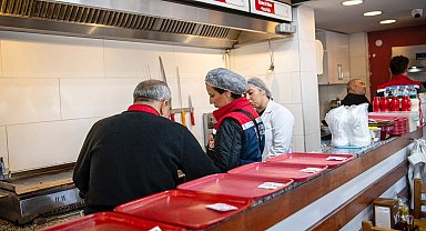 Kuşadası Belediyesi halk sağlığıyla oynayanları affetmiyor