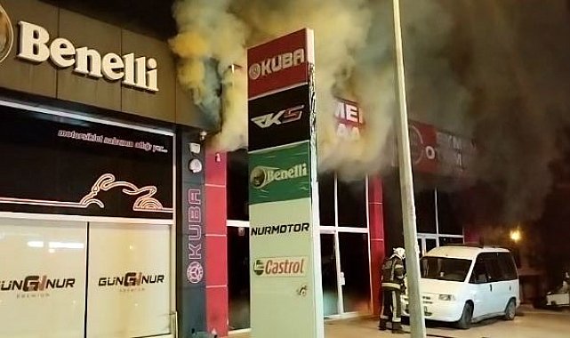 Ortağı cinayetten tutuklanan oto galeri kundaklandı, 5 araç küle döndü