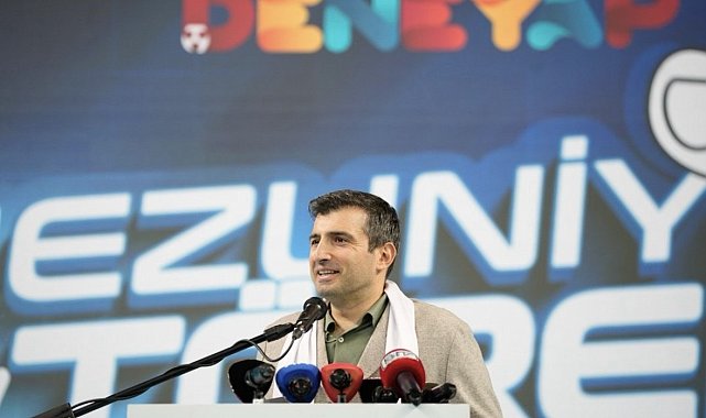 Selçuk Bayraktar mezun olan gençlere seslendi: "Bu güzel ülkenin geleceğinde sizlerin imzası olacak"