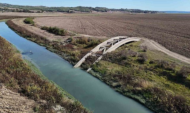 Seyhan Baraj Gölü kurudu, Alman Köprüsü ortaya çıktı