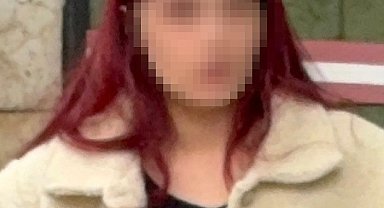 Üniversite öğrencisi genç kız kardeşlerine saldıran babasını bıçakladı