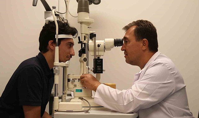 Uzmanından uyarı: 2050 yılında dünyanın yarısı gözlük kullanabilir