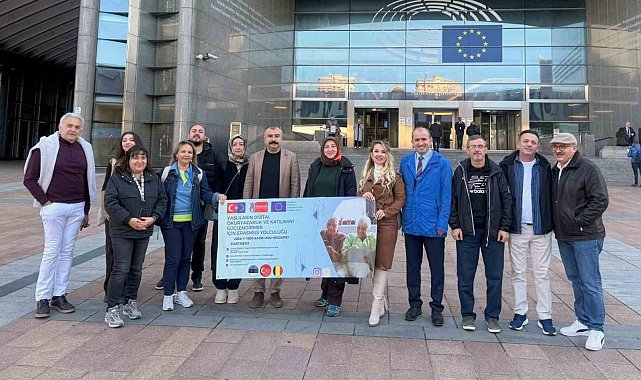 Yaşlıların dijital okuryazarlığını güçlendirmek için önemli adım