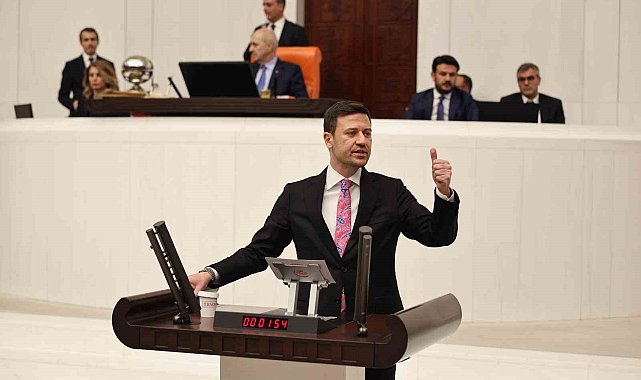 AK Partili Baykoç'tan Beşikçioğlu'na eleştiri: "Film çekmekten, dizi çekmekten boş zamanı yok"