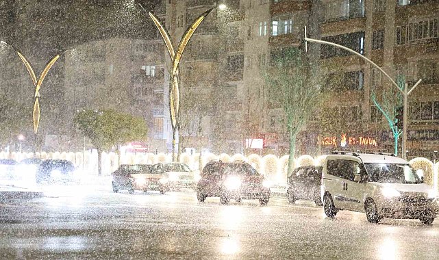 Aksaray'da okullara 1 gün kar tatili