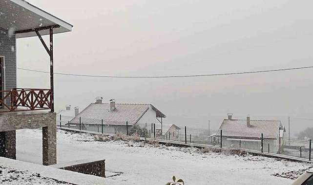 Ankara'da mevsimin ilk karı Beypazarı ilçesine yağdı
