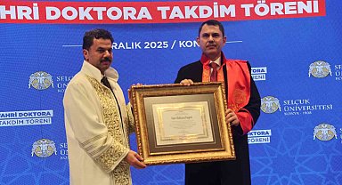Bakan Murat Kurum'a mezun olduğu Selçuk Üniversitesi'nden fahri doktora