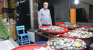 Bozdoğan'da balık tezgahlarının en çok tercih edilen çeşidi hamsi oldu
