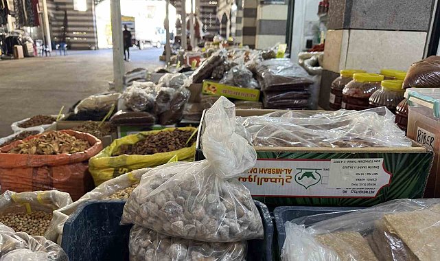 Çermik organik kuruyemiş pazarına yoğun ilgi