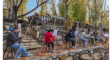 Çermik'te öğrenciler tarihi ve doğayı tuvale taşıyor
