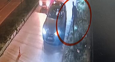 Dehşet saçan aracın polise çarpma anı kameraya yansıdı