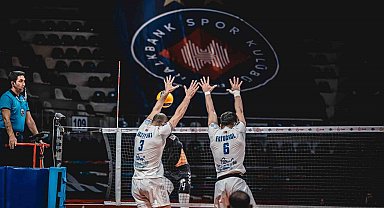 Efeler Ligi: Halkbank: 3 - Spor Toto: 0