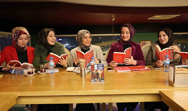 Elazığlı kadınlardan, altın yerine kitap günü