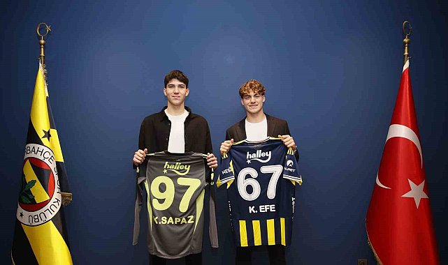 Fenerbahçe, Kamil Efe Üregen ve Kuzey Sapaz ile profesyonel sözleşme imzaladı