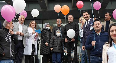 Gaziantep'te kanseri yenen Melih Tuğra için gökyüzüne balonlar bırakıldı