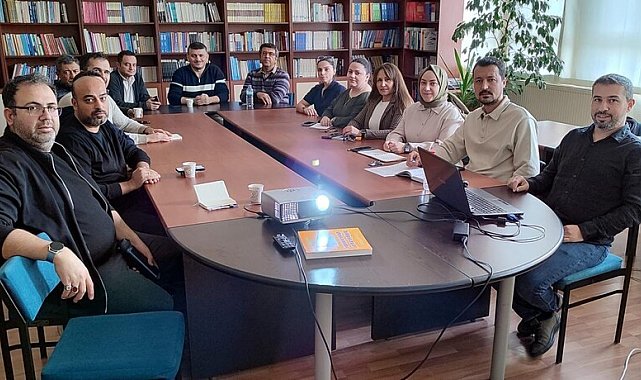 Hisarcık MYO'da "Bologna Bilgi Paketi ve Ders Tanım Formu Hazırlama" konulu eğitim