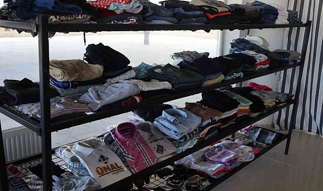 Kale Belediyesinden ihtiyaç sahibi vatandaşlara Sosyal Market desteği