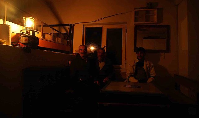 Muş'ta 10 köy ve 24 mezra karanlıkta kaldı