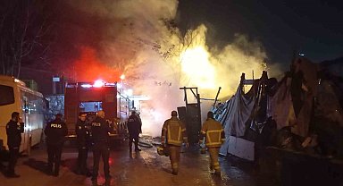 Osmangazi'de gece saatlerinde yangın paniği: 1 yaralı