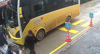 Otobüs şoförü bayılan çocuğu hastaneye yetiştirdi