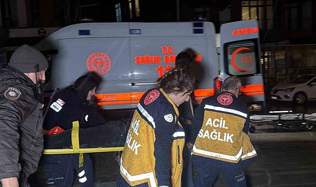 Park halindeki tıra çarpan motosiklet sürücüsü ağır yaralandı