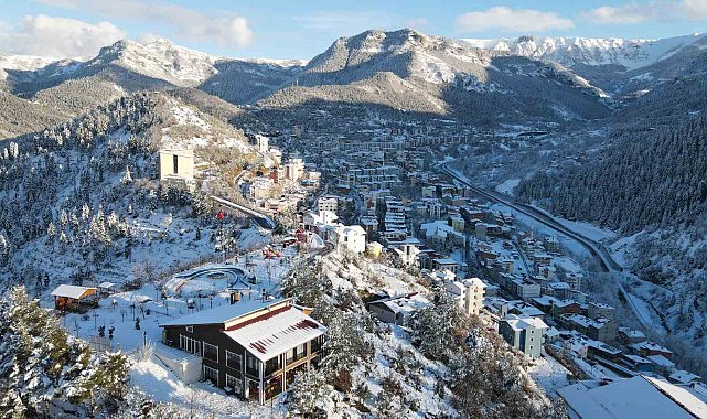 Sakin Şehir Şavşat'tan kartpostallık kış manzaraları