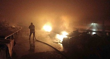 Sorgun'da semt pazarında yangın