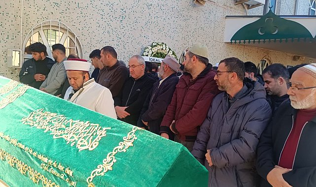 Sultanbeyli'de motor kazasında hayatını kaybeden 3 çocuk babası son yolculuğuna uğurlandı